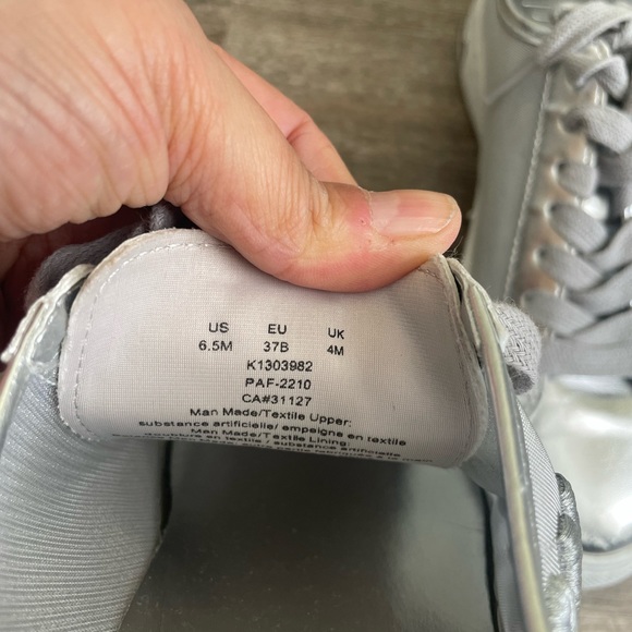 Dkny Sina Mesh Sneaker Silver Metallic Sneaker - Picture 4 of 4